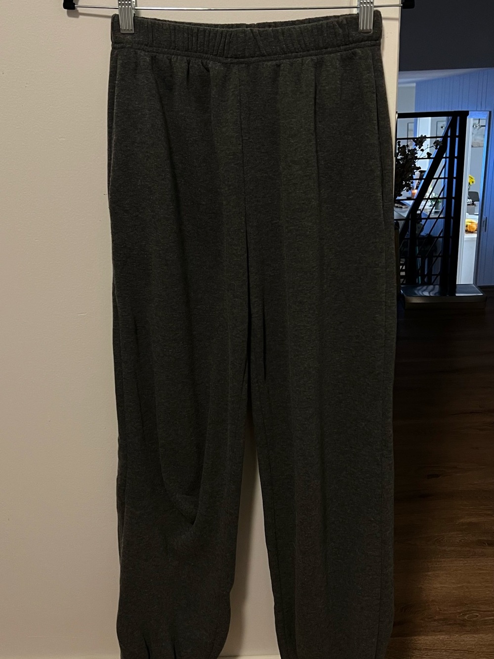 Men's Dark Gray Elastic-Waist Pants